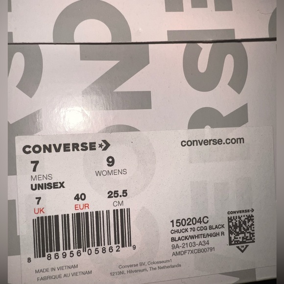 Black CDGs women size 9 men size 7 - Picture 4 of 4